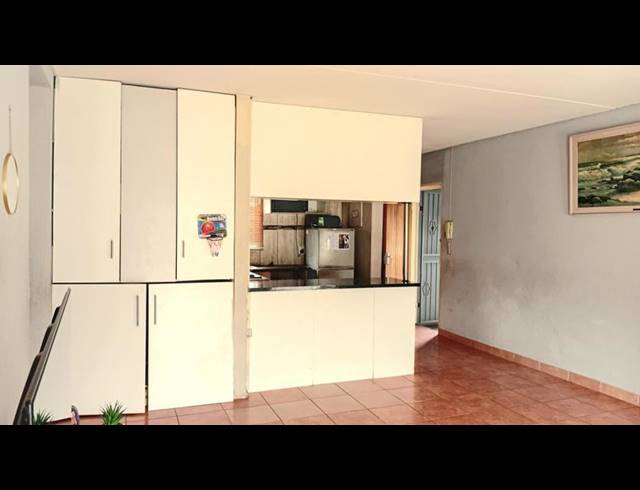 2 BEDROOM PROPERTY TO RENT IN BRAMLEY VIEW